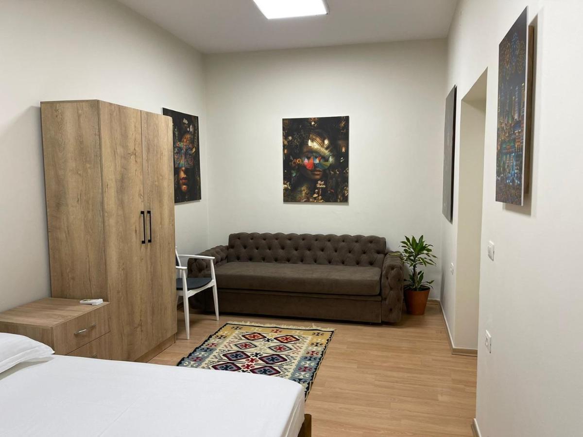 New Apartment In Bllok Tirana Buitenkant foto